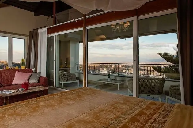 Süit, Banyolu/Duşlu (Suite)