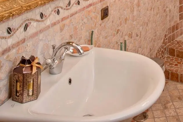 Süit, Banyolu/Duşlu (Suite)