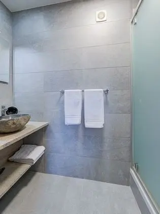Deluxe Tek Büyük veya İki Ayrı Yataklı Oda (4)