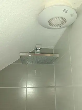 Business Stüdyo, Birden Çok Yatak, Sigara İçilmez, Mikrodalga (Dachstudio mit Seeblick)