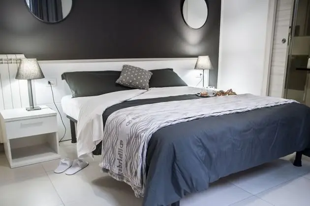 Basic Tek Büyük Yataklı Oda