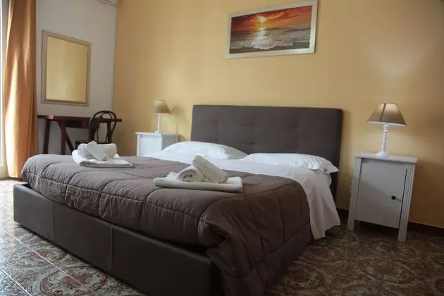 Tek Büyük Yataklı Oda, Balkon