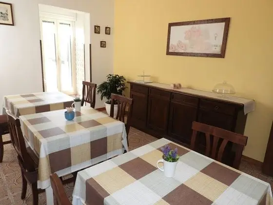 Tek Büyük Yataklı Oda, Balkon