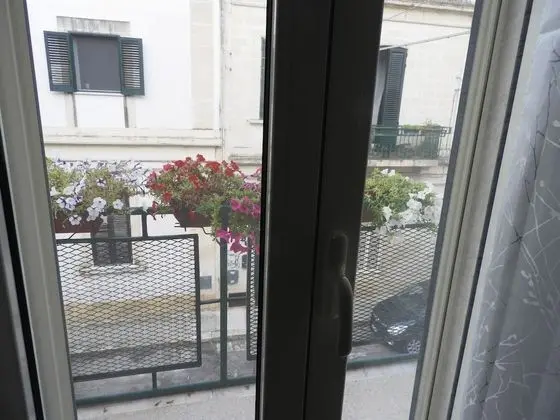 Tek Büyük Yataklı Oda, Balkon