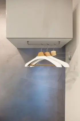 Tek Büyük Yataklı Oda, Küçük Mutfak (Paola)