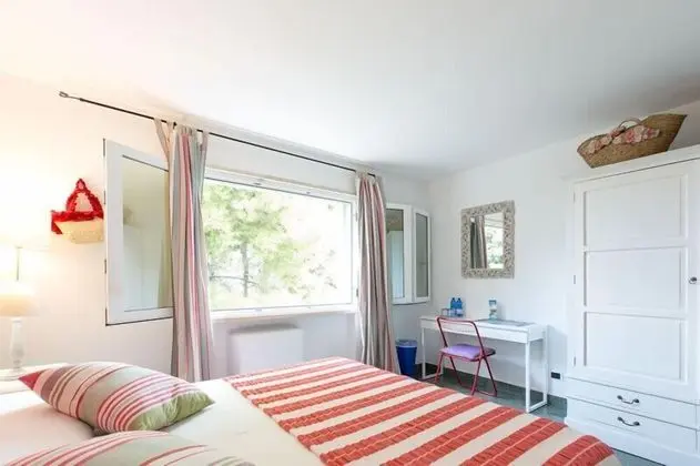 Superior Tek Büyük veya İki Ayrı Yataklı Oda, Deniz Manzaralı (Borsette)