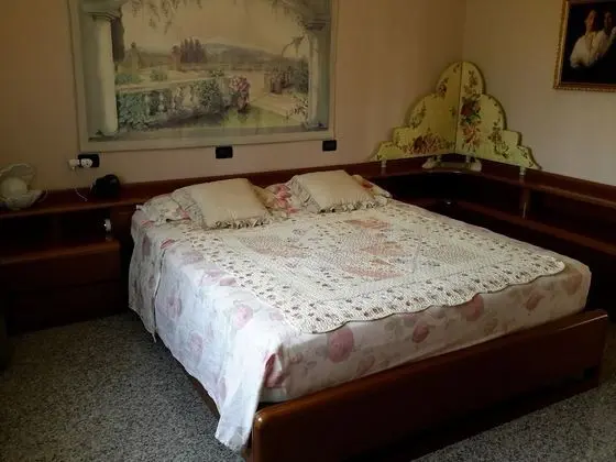 Comfort Tek Büyük Yataklı Oda