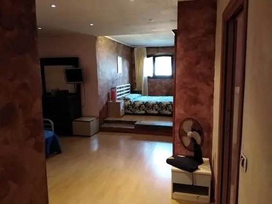 Dört Kişilik Oda, Göl Manzaralı