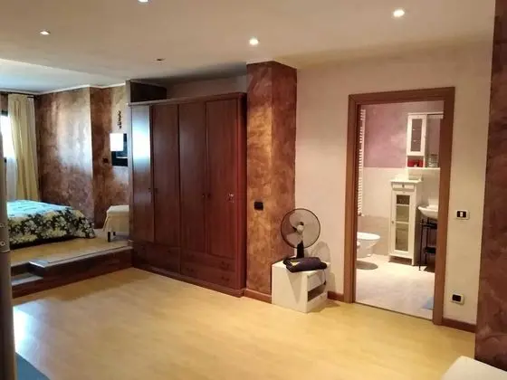 Dört Kişilik Oda, Göl Manzaralı