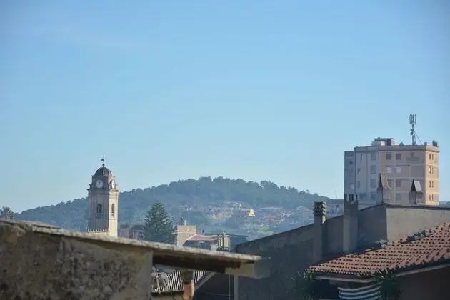 Tek Büyük Yataklı Oda, Özel Banyo, Dağ Manzaralı (Teo)