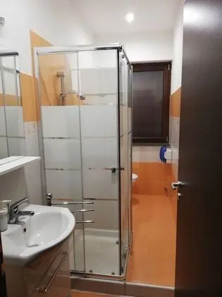 Tek Büyük veya İki Ayrı Yataklı Oda, Deniz Manzaralı