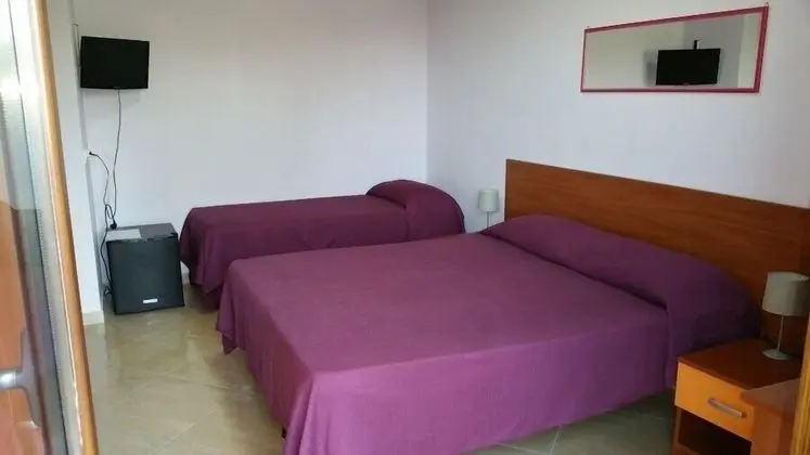 Üç Kişilik Oda, Dağ Manzaralı