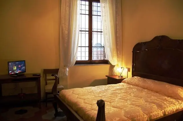 City Tek Büyük veya İki Ayrı Yataklı Oda, 1 Çift Kişilik Yatak, Ortak Banyo