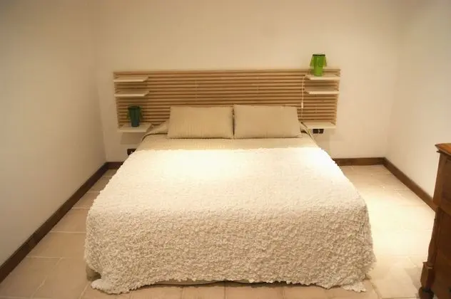 Deluxe Tek Büyük Yataklı Oda, Havuz Kenarı