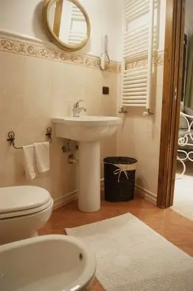 Deluxe Tek Büyük Yataklı Oda, Havuz Kenarı