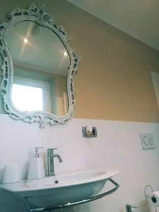 Royal Tek Büyük Yataklı Oda, Zemin Kat