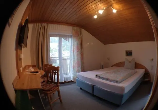 Tek Büyük Yataklı Oda, Sigara İçilmez, Balkon