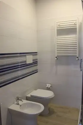 Üç Kişilik Oda