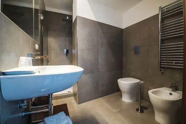 City Üç Kişilik Oda