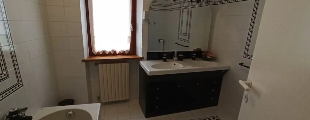 Tek Büyük Yataklı Oda, Sigara İçilmez (shared bathroom)