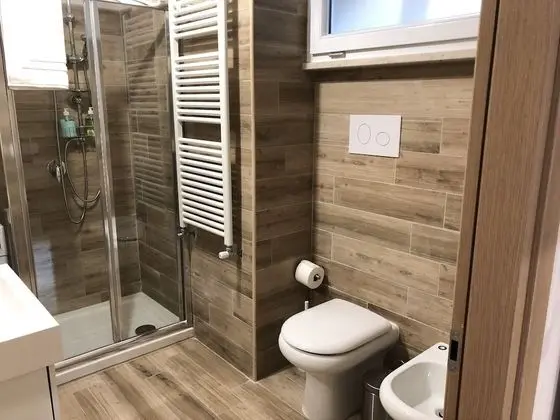 Dört Kişilik Oda, Banyolu/Duşlu