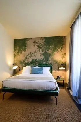 Classic Tek Büyük Yataklı Oda