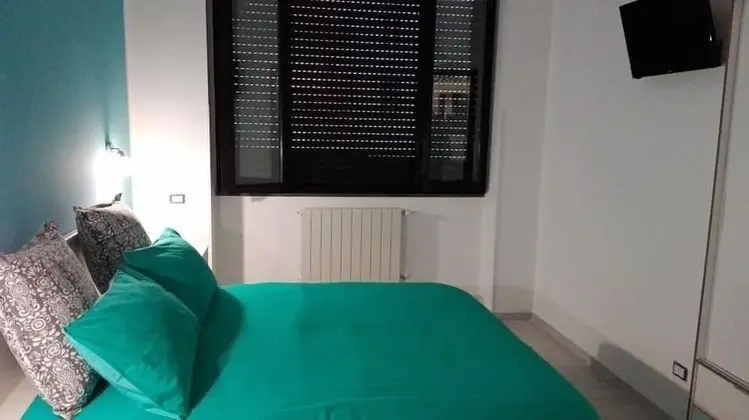 Tek Büyük Yataklı Oda (Iris)