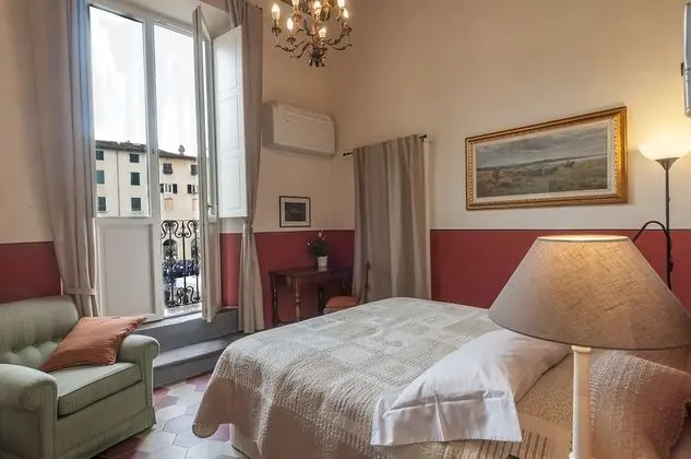 Tek Büyük Yataklı Oda, Balkon