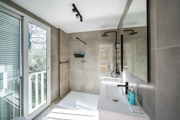 İki Ayrı Yataklı Oda, Özel Banyo