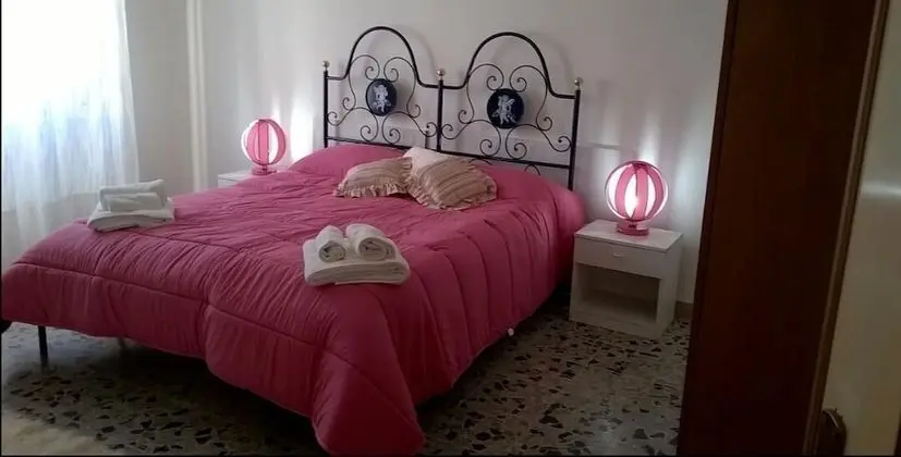 Standard Tek Büyük Yataklı Oda, Ortak Banyo