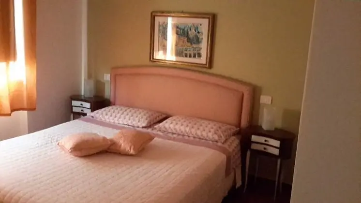 Comfort Oda, 1 En Büyük (King) Boy Yatak, Sigara İçilmez, Banyolu/Duşlu