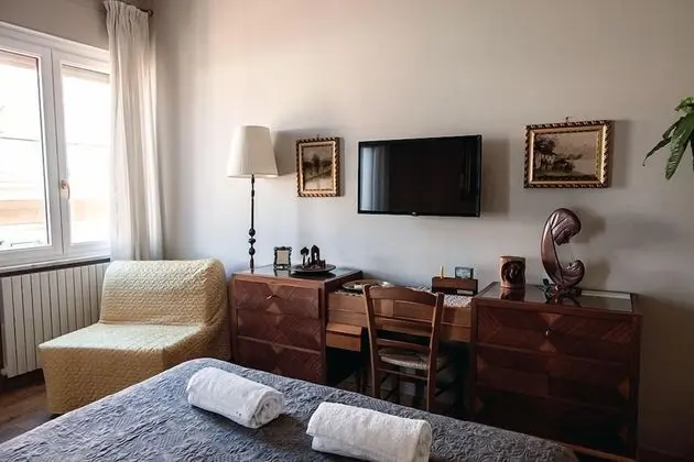 Tek Büyük Yataklı Oda, Balkon