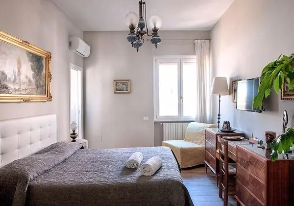 Tek Büyük Yataklı Oda, Balkon