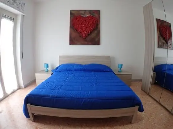 City Tek Büyük Yataklı Oda, Ortak Banyo, Avlu Manzaralı