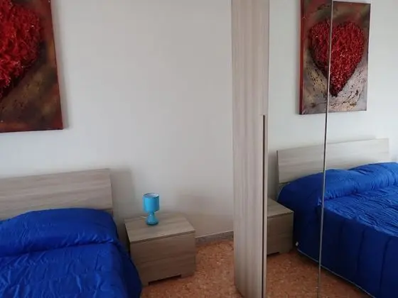 City Tek Büyük Yataklı Oda, Ortak Banyo, Avlu Manzaralı
