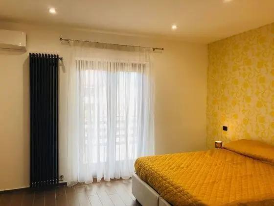 Tek Büyük veya İki Ayrı Yataklı Oda (ATHENA)