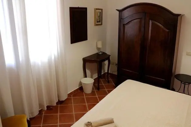 Üç Kişilik Oda