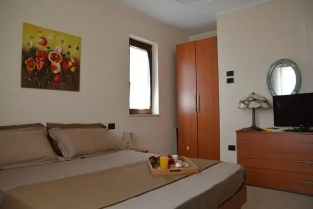 Dört Kişilik Oda, Bahçe Manzaralı