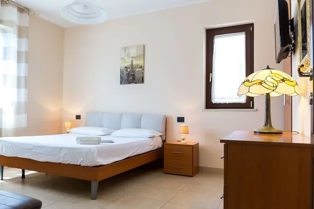 Dört Kişilik Oda, Bahçe Manzaralı