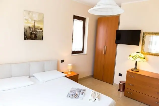 Dört Kişilik Oda, Bahçe Manzaralı