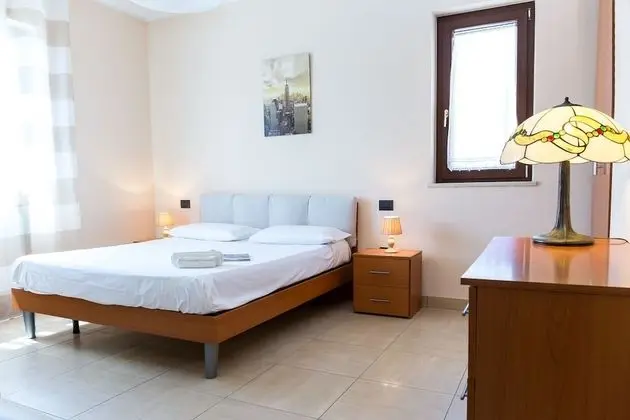 Dört Kişilik Oda, Bahçe Manzaralı