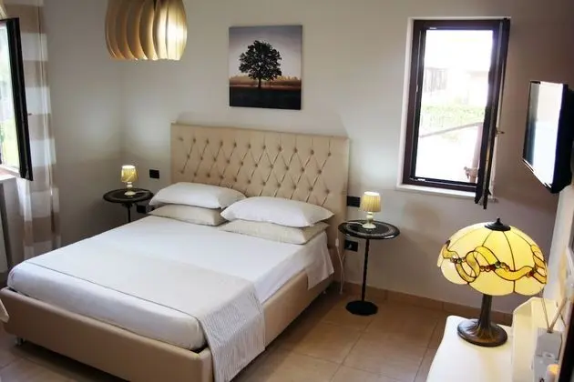 Dört Kişilik Oda, Bahçe Manzaralı