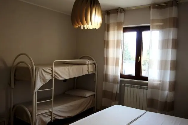 Dört Kişilik Oda, Bahçe Manzaralı