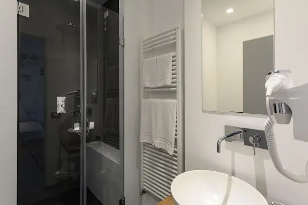 Standard Tek Büyük veya İki Ayrı Yataklı Oda, Şehir Manzaralı