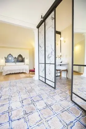 Tek Büyük Yataklı Oda, Balkon (Giardino d' interno)