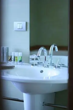 Luxury Tek Büyük Yataklı Oda, 1 Büyük (Queen) Boy Yatak