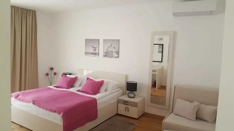 Classic Tek Büyük Yataklı Oda