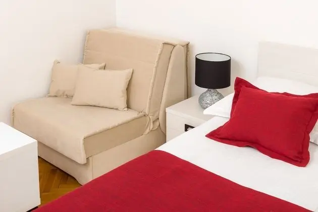 Standard Tek Büyük Yataklı Oda, Bahçe Manzaralı