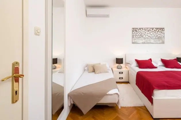 Standard Tek Büyük Yataklı Oda, Bahçe Manzaralı