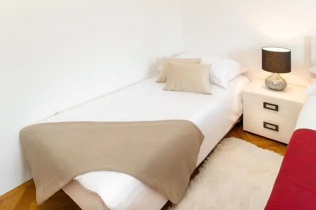 Standard Tek Büyük Yataklı Oda, Bahçe Manzaralı